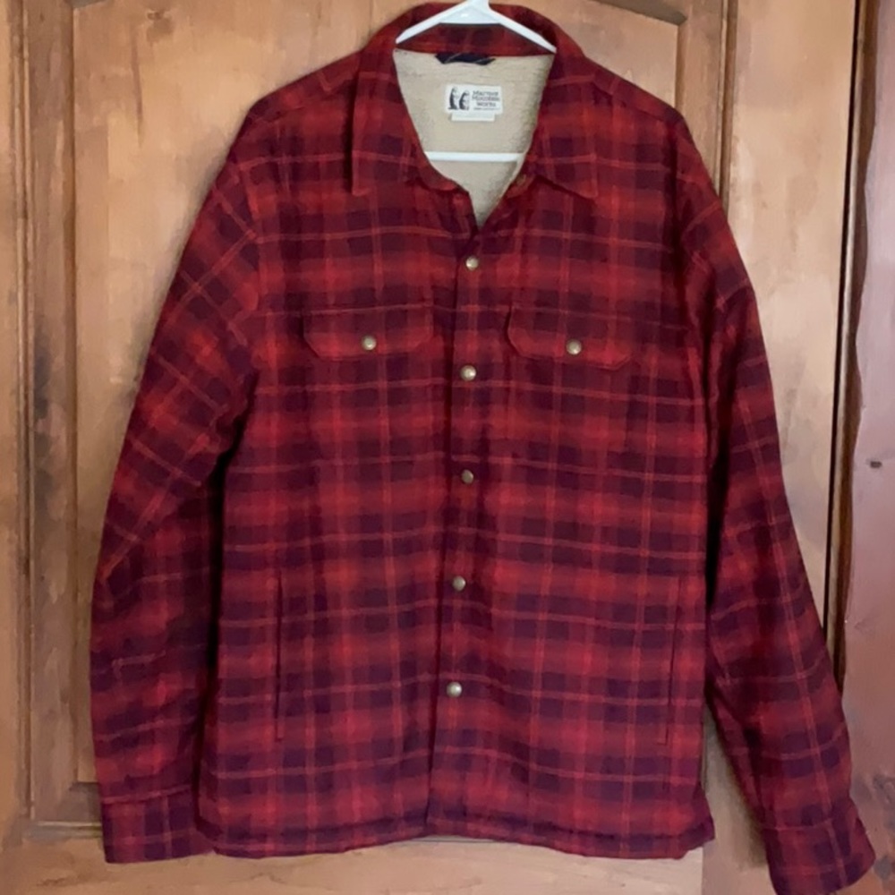 Marmot Mountain Works Ridgefield Sherpa-Fleece Lined Flannel Jacket.  Size L.